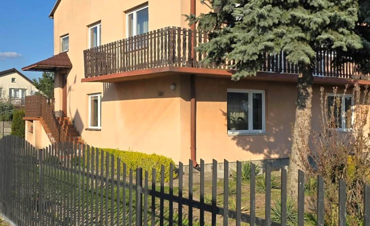 dom na sprzedaż - Sanniki, Firmowa